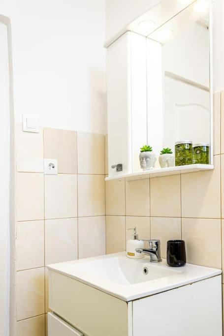 Cosy Nest M&N Condos بوخارست المظهر الخارجي الصورة
